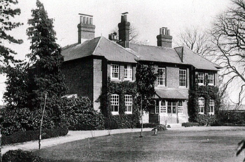 The Vicarage about 1920 [Z50/39/20]